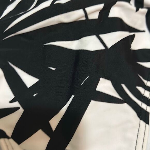 La Roche Women's L Tropical Print Bikini Set Black White Underwire Swimsuit New - Picture 2 of 11